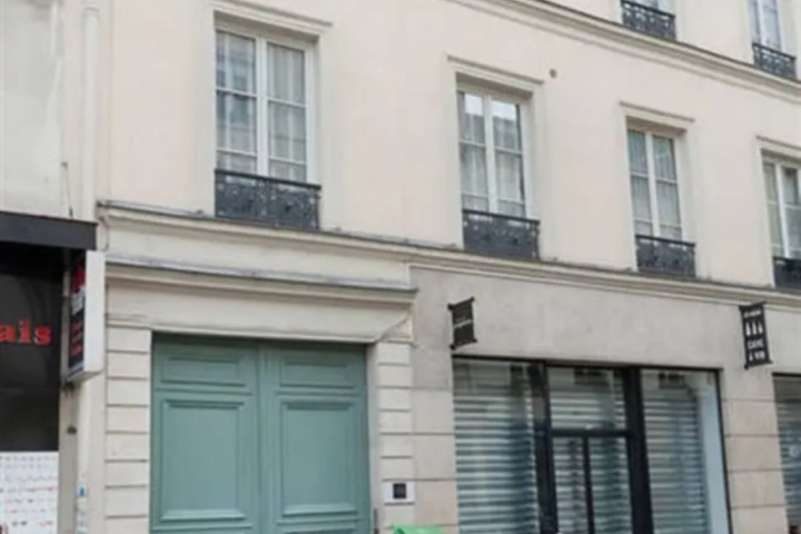 Modern Studio Bastille Smartrenting