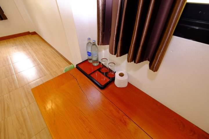 Room 26 of 32
