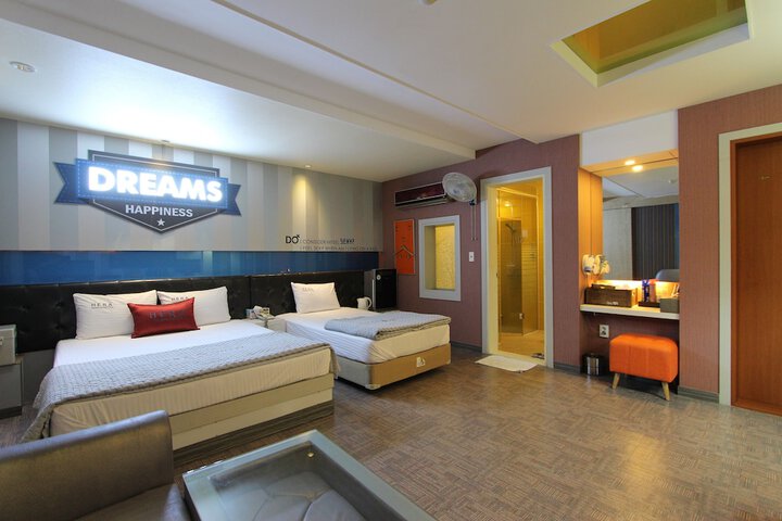 Room 42 of 56