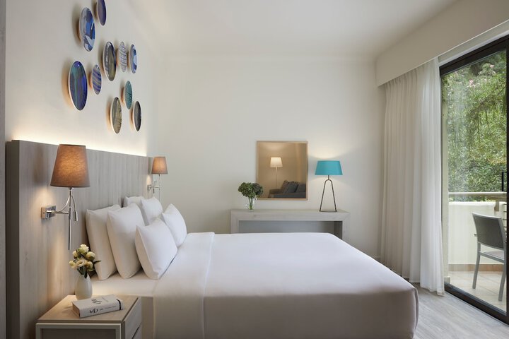 Room 55 of 153