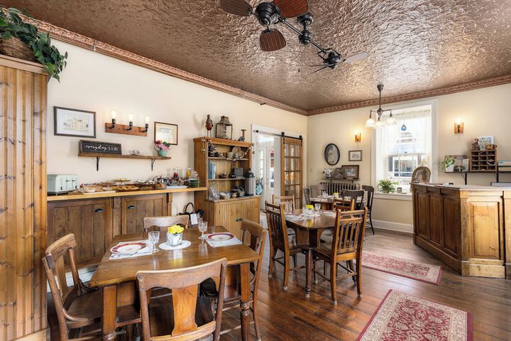 Breakfast/Coffee Service 55 of 61