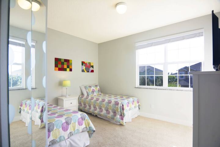 Room 16 of 49