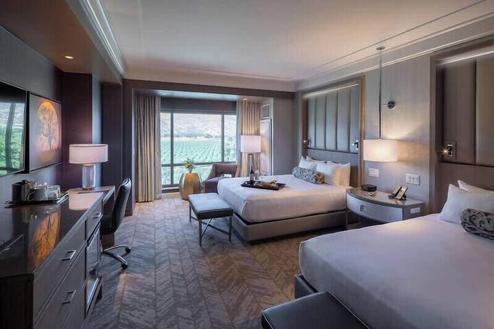 Room 4 of 49