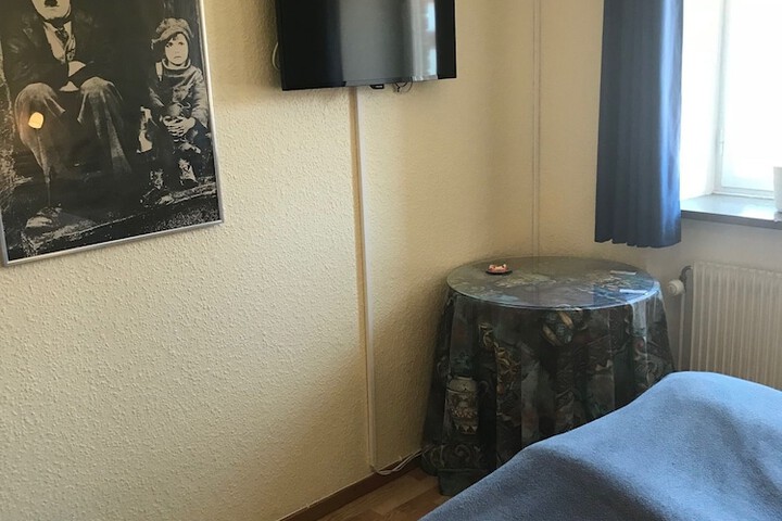 Room 19 of 56