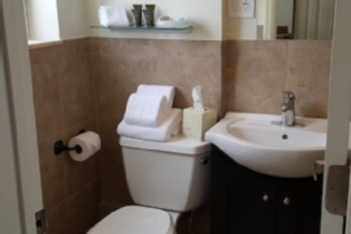 Room 323 of 695