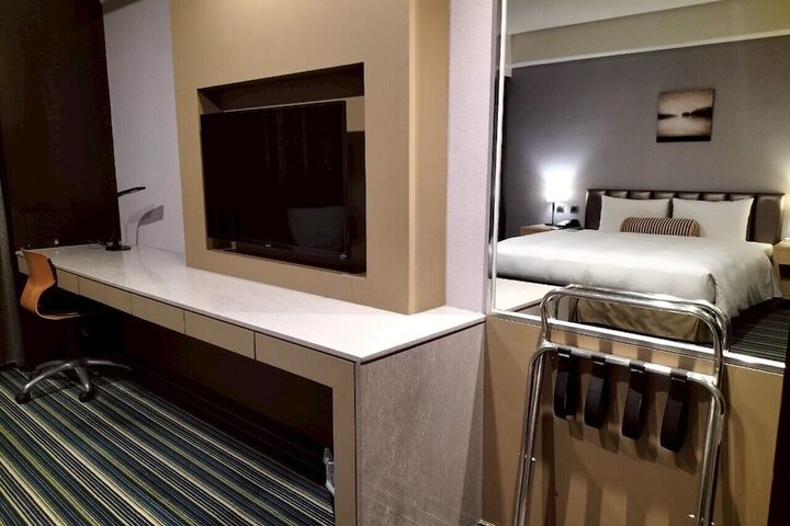Room 46 of 88