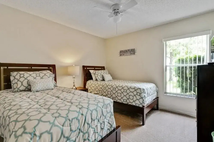 Room 5 of 13