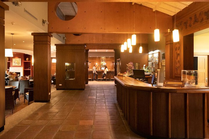 Guest Lobby