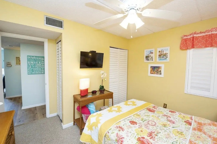 Room 6 of 19