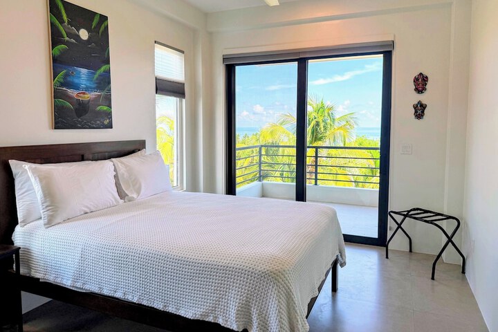 Room 4 of 53