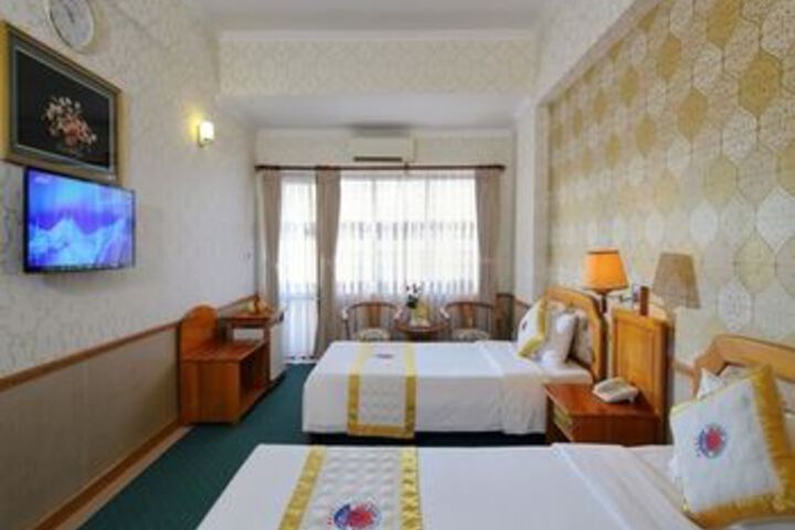 Room 34 of 68