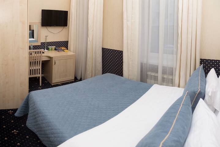 Room 49 of 89