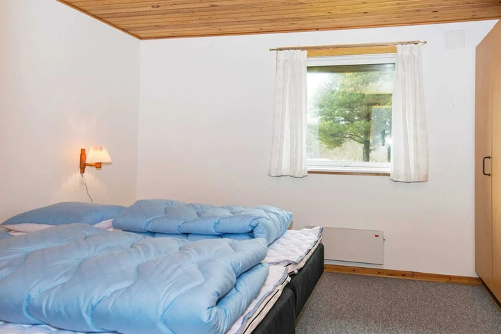Room 3 of 12