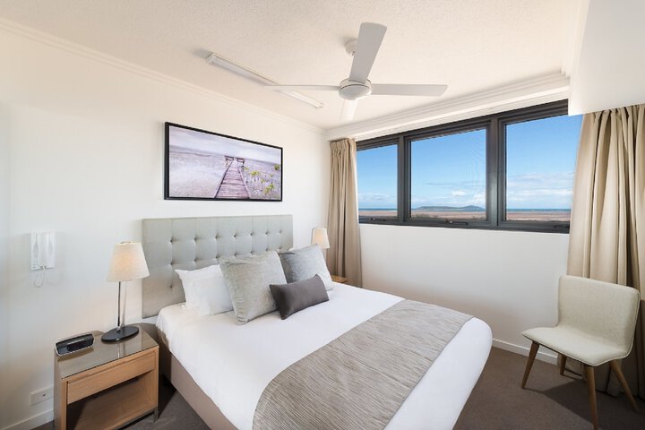 Room 10 of 73