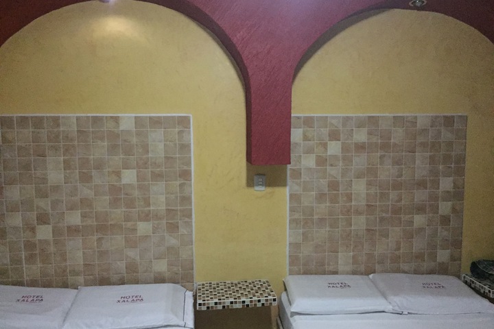 Room 9 of 19