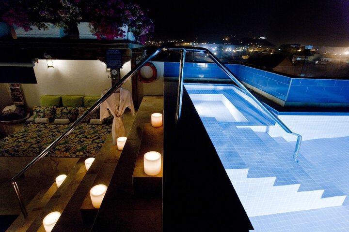 Pool Hotel