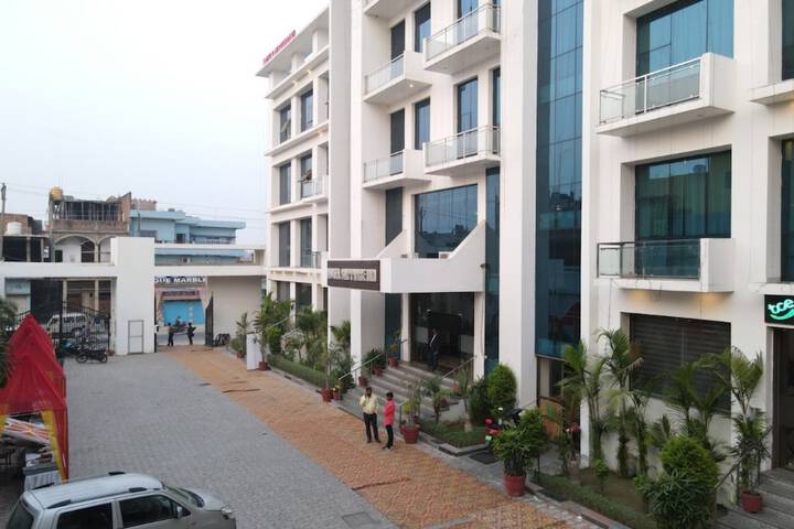 Hotel 2 of 2