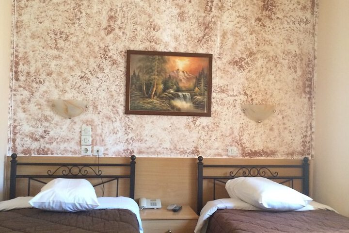 Room 19 of 35