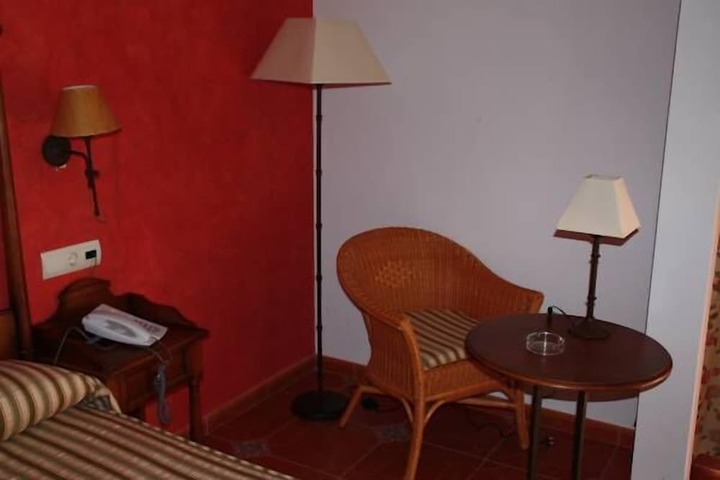 Room 6 of 20