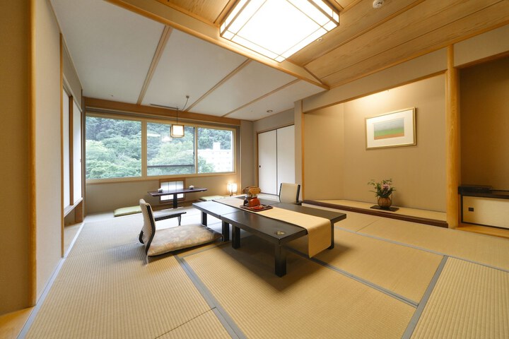 Room 10 of 56