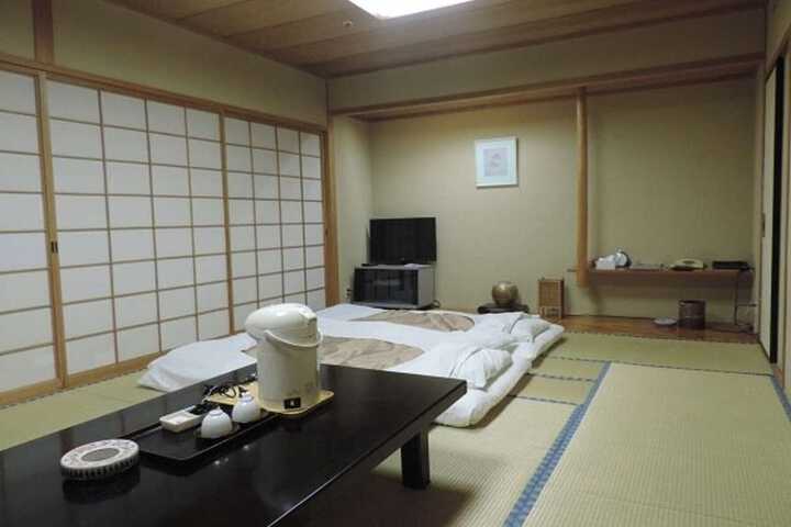 Room 50 of 116