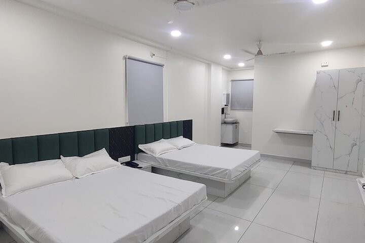 Room 7 of 27
