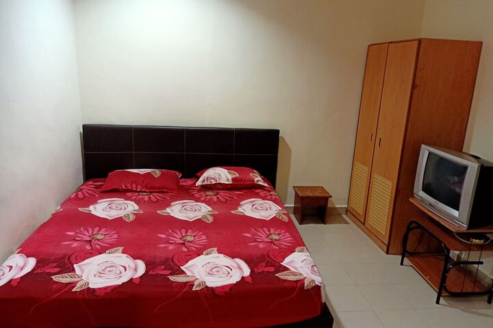 Room 9 of 49