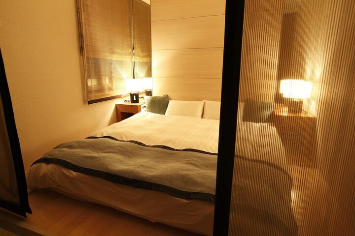 Room 8 of 38