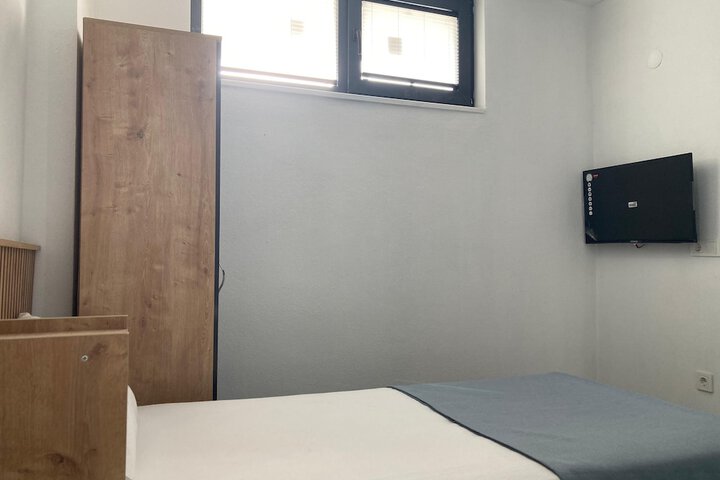 Room 21 of 126