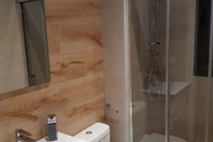 Room 2 of 61