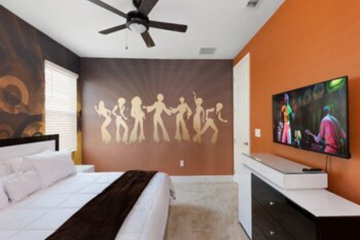 Room 40 of 46