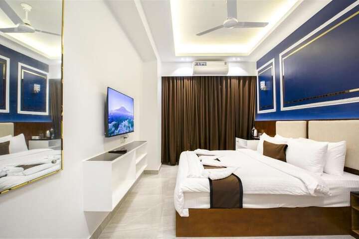 Room 29 of 46