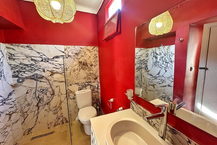 Room 2 of 13