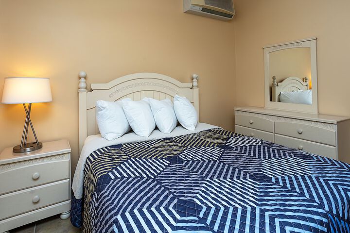 Room 14 of 130