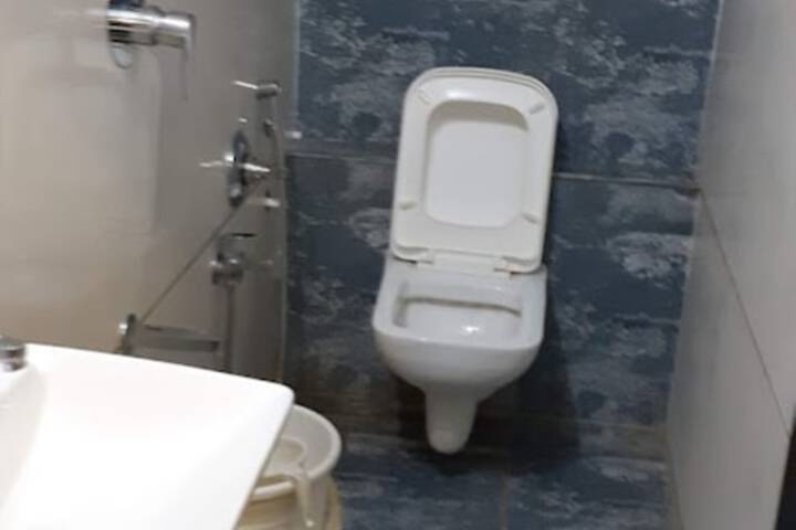 Room 19 of 21