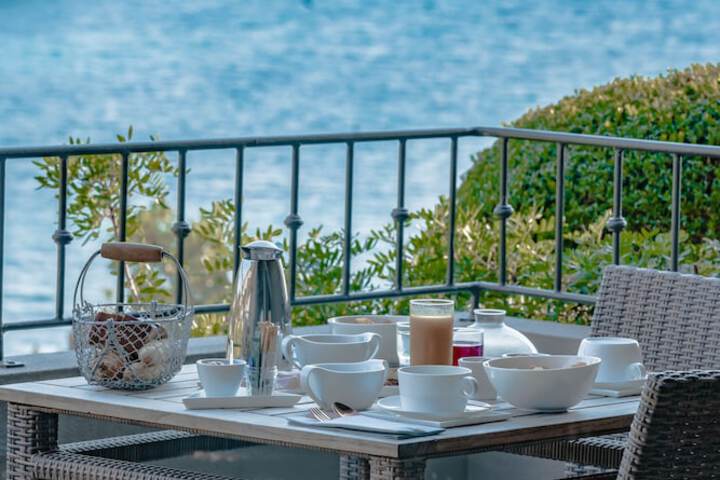Breakfast/Coffee Service 124 of 155