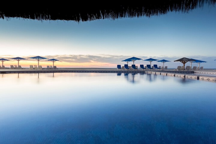 Hotel with Pool