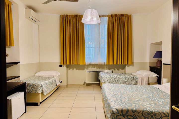 Room 28 of 52