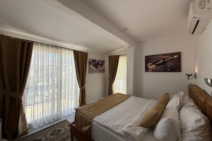 Room 73 of 194
