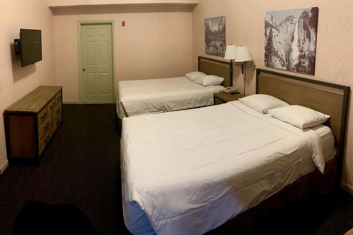 Room 13 of 81