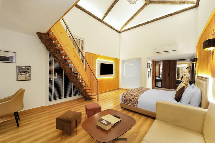Room 89 of 297