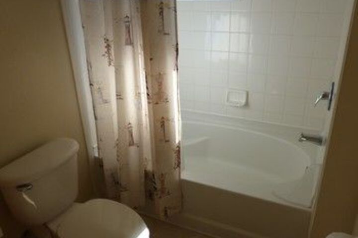 Room 4 of 26