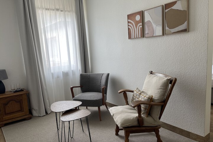 Room 15 of 128