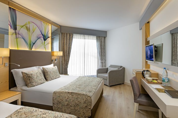 Room 16 of 121