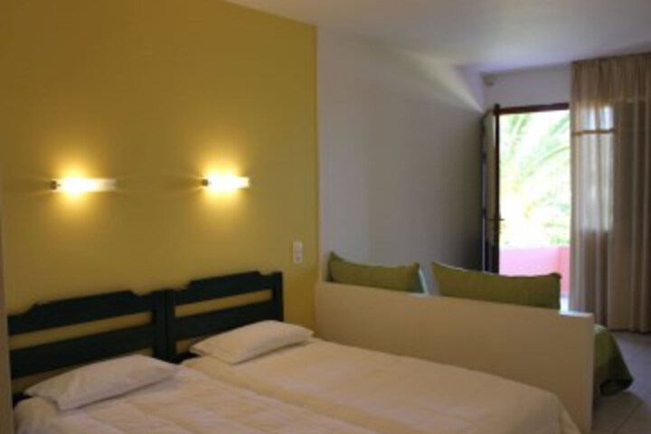 Room 8 of 49