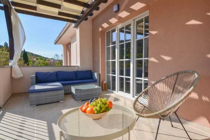 Terrace/Patio 16 of 27