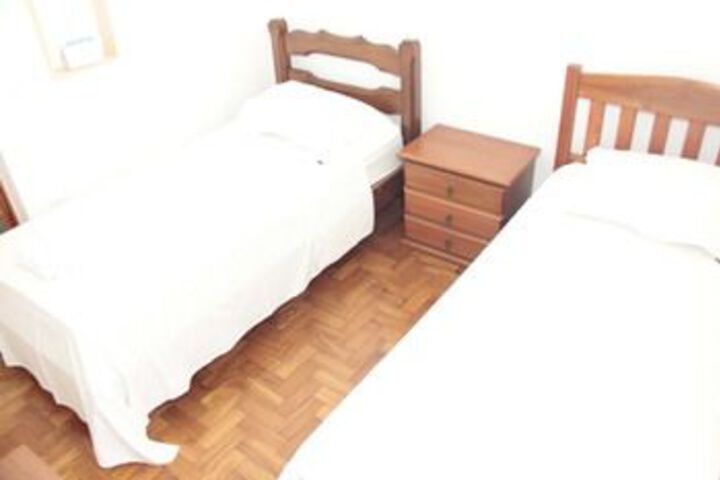 Room 20 of 38