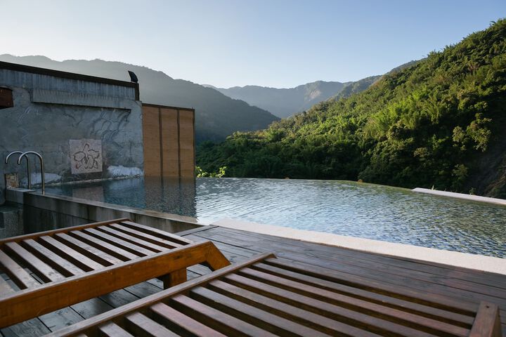Hotel with Pool