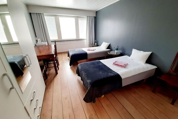 Room 21 of 37