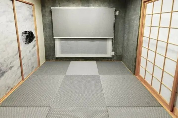 Room 3 of 7